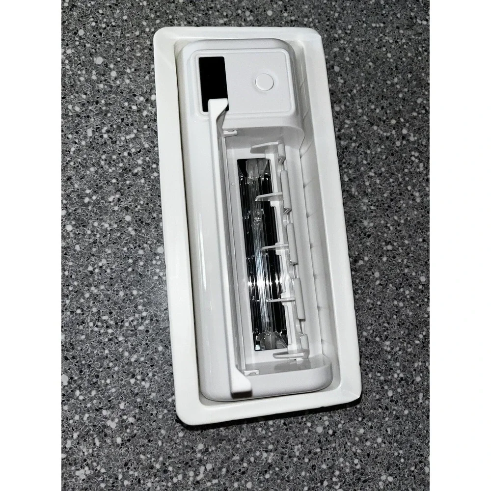 UV‎ Toothbrush Sterilizer Holder -New Open Box Mercury Free/Radiation Free